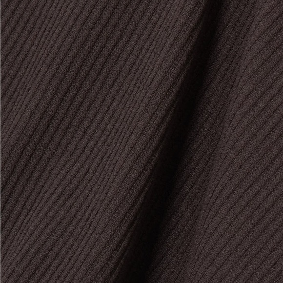 SKIMS Stretch Rib Short 🤎 - Picture 6 of 11